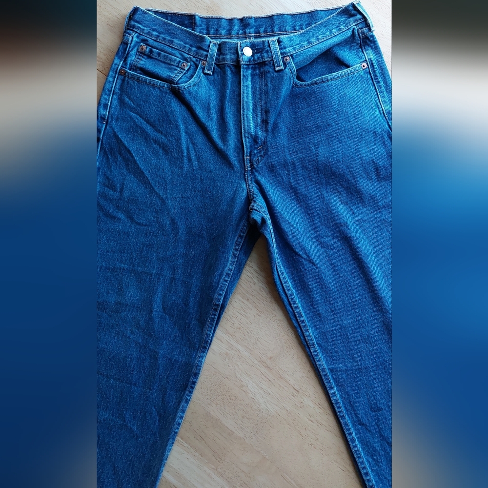 Levi's Relaxed Fit Blue Jeans for Men